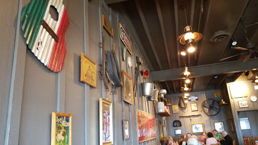 American Restaurant «Cracker Barrel Old Country Store», reviews and photos, 800 N Interstate Dr, Norman, OK 73072, USA