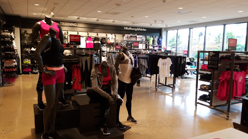 Clothing Store «Nike Factory Store», reviews and photos, 603 Stanley K Tanger Dr, Lancaster, PA 17602, USA