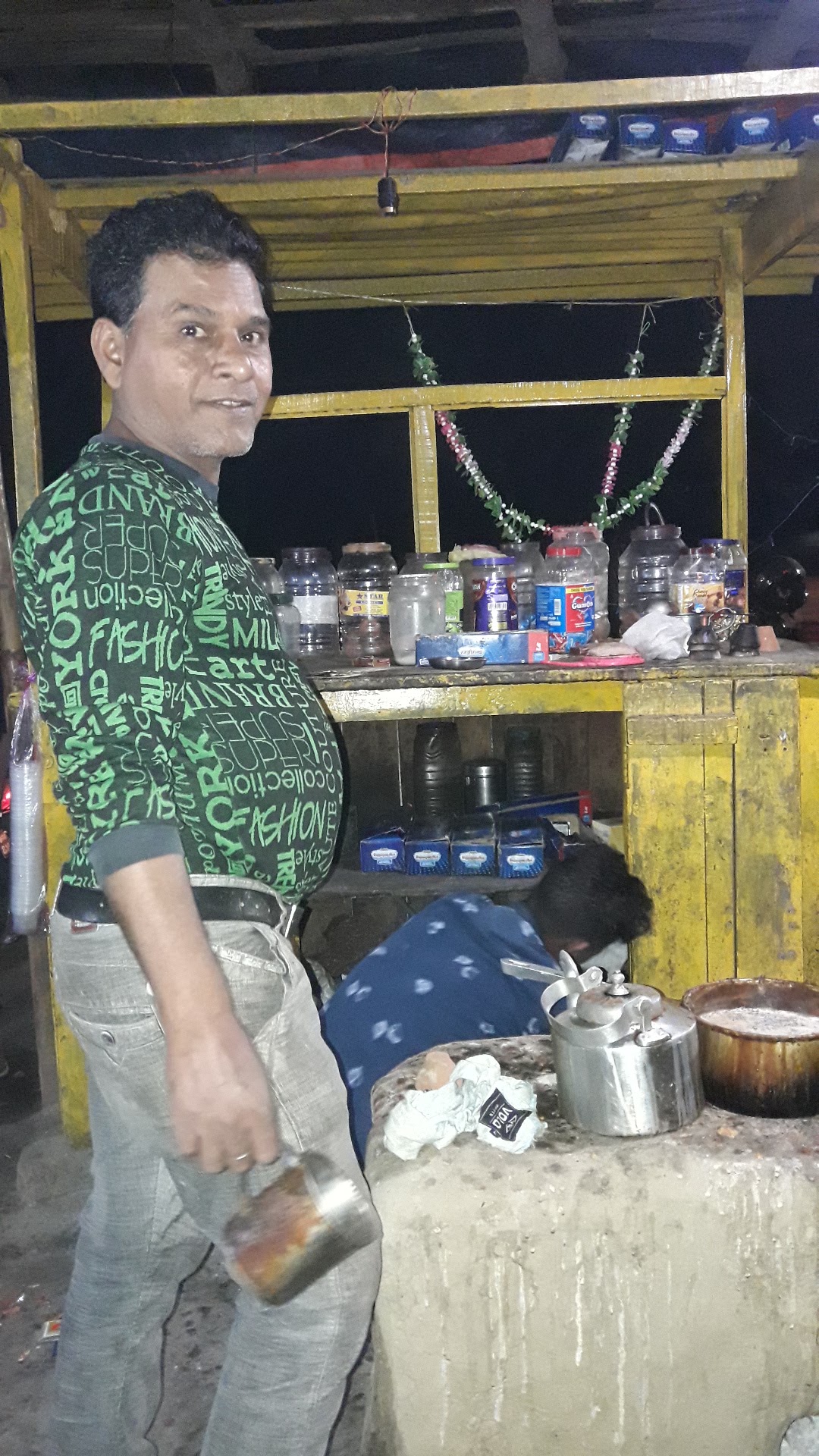Uttam Tea Point