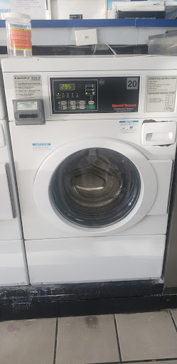 Laundromat «Speed Wash», reviews and photos, 210 W Foothill Blvd, Rialto, CA 92376, USA