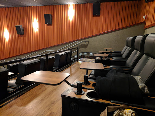 Movie Theater «Regal Cinemas Ronkonkoma 9», reviews and photos, 565 Portion Rd, Ronkonkoma, NY 11779, USA