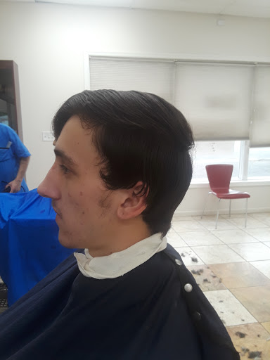 Barber Shop «CENTRAL BARBER SHOP», reviews and photos, 25 Greenbush Rd, Orangeburg, NY 10962, USA