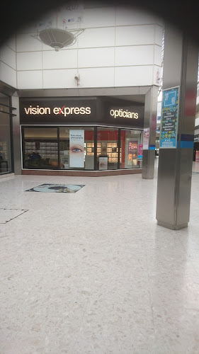 Comments and reviews of Vision Express Opticians - Swansea