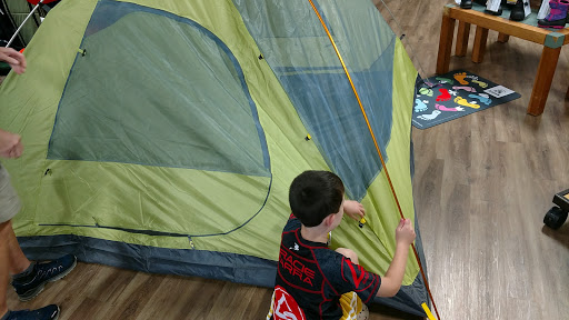 Sporting Goods Store «Erehwon Mountain Outfitter», reviews and photos, 2585 Waukegan Rd, Bannockburn, IL 60015, USA