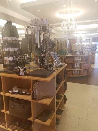 Fashion Accessories Store «Charming Charlie», reviews and photos, 14225 95th Ave #418, Orland Park, IL 60462, USA