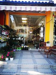 Магазин за цветя и подаръци MEME Flowers