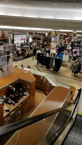 Shopping Mall «University Square», reviews and photos, 14060 Cedar Rd, Cleveland, OH 44118, USA