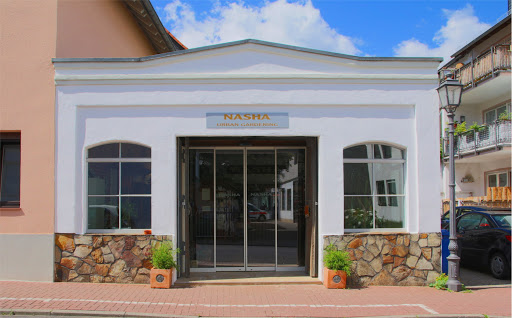 Nasha Head - And Grow Shop