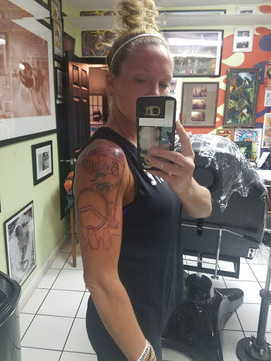 Tattoo Shop «No Egrets Tattoo Studios», reviews and photos, 1128 College St, Clarksville, TN 37040, USA