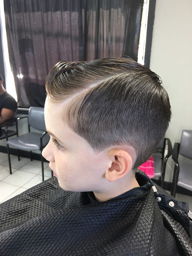 Barber Shop «Holidays Barber Shop», reviews and photos, 230 Huger St, Columbia, SC 29201, USA