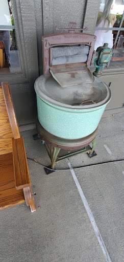 American Restaurant «Cracker Barrel Old Country Store», reviews and photos, 796 Business Park Dr, Prattville, AL 36066, USA