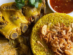 ไก่ทอดหาดใหญ่เจ้ติ๋มคลอง10