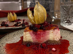 Photo n°76 de Restaurant KALINKA la cuisine Ukrainienne et Russe à Paris ()