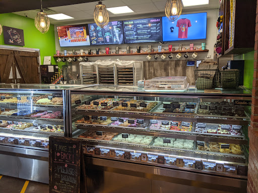 Donut Shop «Hurts Donut», reviews and photos, 5513 Mills Civic Pkwy #105, West Des Moines, IA 50266, USA