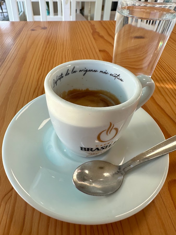 Pastelería y Cafetería Tentaciones