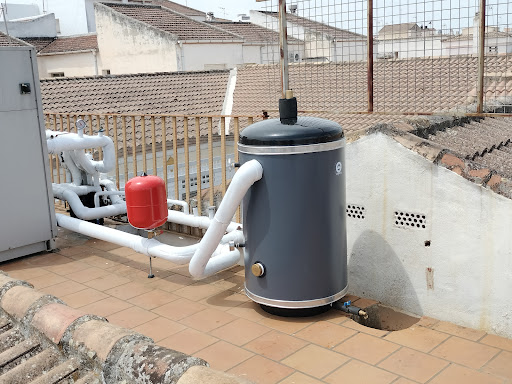 Fontanero Y Aire Acondicionado. Lozano Instalaciónes642476066 en Málaga