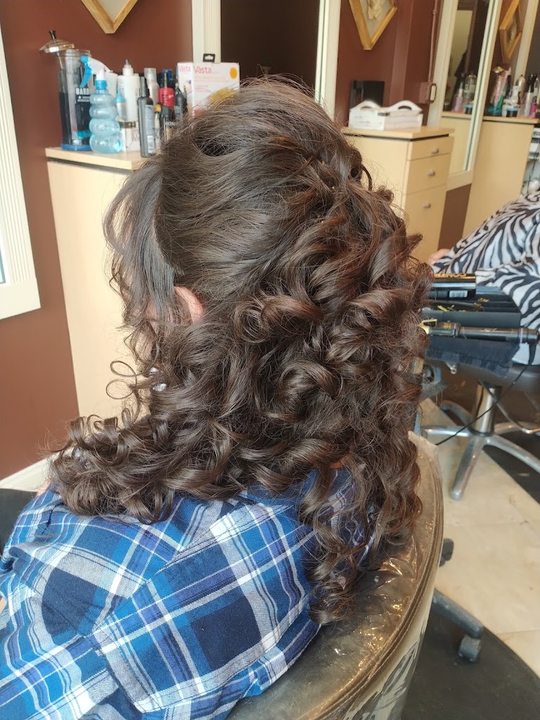 Salon 7 48065