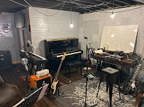 Westchester Piano Studio - Photo 2 - Car repair in Carmel Hamlet, NY, Danbury