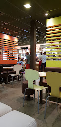 Photo n°60 de McDonald's à Niort ()