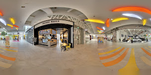 Photo n°3 de Centre Commercial Carrefour Bourges Coeur de Marais à Bourges ()