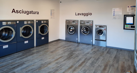 Lavanderia Smile Wash Piazza S. Paolo, 17, 33050 Mortegliano UD, Italia