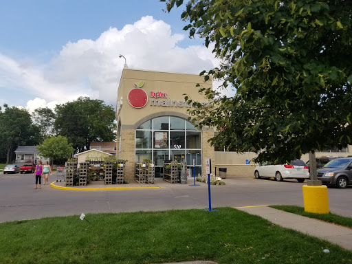 Grocery Store «Hy-Vee Mainstreet», reviews and photos, 510 E 6th St, Muscatine, IA 52761, USA