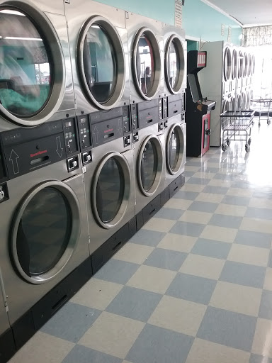Laundromat «Soapy Bubbles laundromat», reviews and photos, 5225 N Clydebank Ave, Azusa, CA 91702, USA