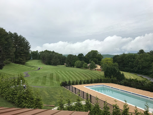 Resort «RedTail Mountain Resort», reviews and photos