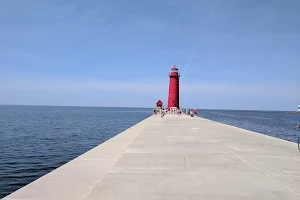 Grand Haven South Pierhead Inner Light image