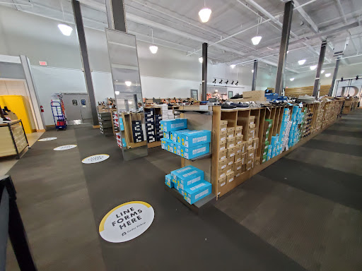 Shoe Store «DSW Designer Shoe Warehouse», reviews and photos, 3530 Stevens Creek Blvd, San Jose, CA 95117, USA