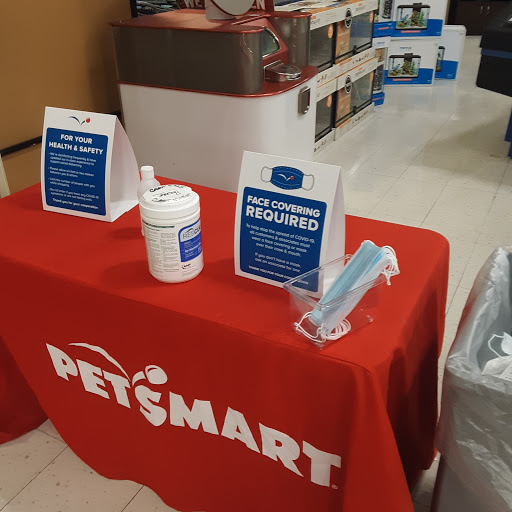 Pet Supply Store «PetSmart», reviews and photos, 2677 E Main St, Plainfield, IN 46168, USA