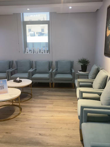 عيادات أجمل - مركز جراحة تجميل اليوم الواحد Ajmal Clinics - الرياض