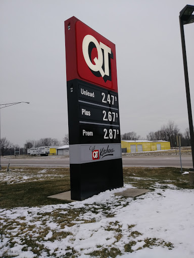 Gas Station «QuikTrip», reviews and photos, 605 W Bethalto Dr, Bethalto, IL 62010, USA