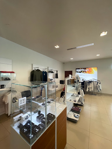 Auto Repair Shop «Lauderdale BMW-MINI Service Center», reviews and photos, 2601 S Andrews Ave, Fort Lauderdale, FL 33316, USA