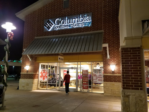 Sportswear Store «Columbia Sportswear Outlet Store at Houston Premium Outlets», reviews and photos, 29300 Hempstead Rd, Cypress, TX 77433, USA