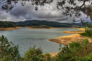 Lago Passante image