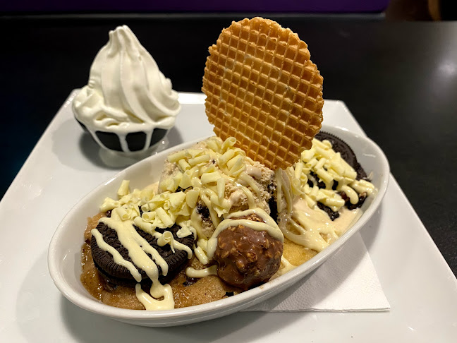 Reviews of Creams Cafe Woolwich in London - Ice cream
