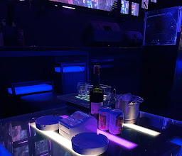 Top Ten Club Coyote Bar photo