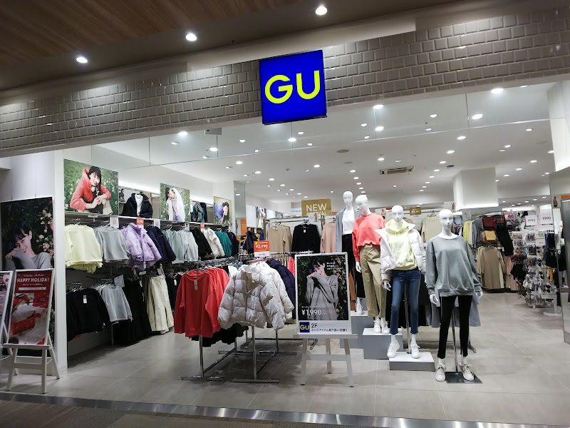 ジーユー Momoテラス店 京都府京都市伏見区桃山町山ノ下 衣料品店 衣料品 グルコミ