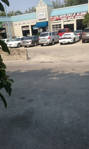 Auto Repair Shop «Paul D Hooks Automotive Inc», reviews and photos, 2466 Babcock Rd Unit 116, San Antonio, TX 78229, USA