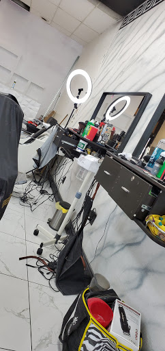 Barber Shop «Unique Barber Shop», reviews and photos, 9251 S Orange Blossom Trail, Orlando, FL 32837, USA