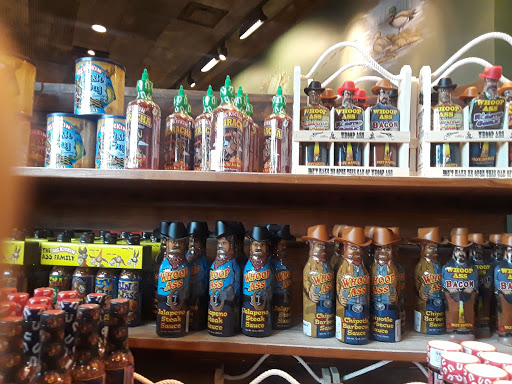 Sporting Goods Store «Bass Pro Shops», reviews and photos, 951 E Lewis and Clark Pkwy, Clarksville, IN 47129, USA