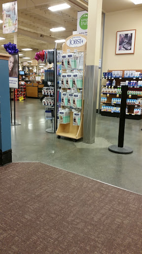 Grocery Store «Fred Meyer», reviews and photos, 325 5th St, Brookings, OR 97415, USA