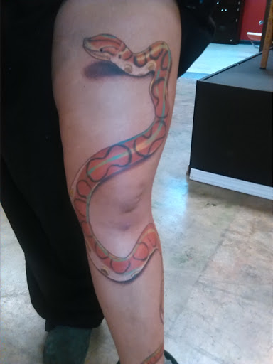 Tattoo Shop «Burien Tattoo -White Center», reviews and photos, 9619 16th Ave SW, Seattle, WA 98106, USA