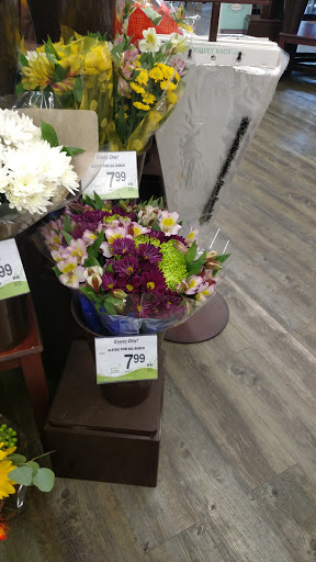 Grocery Store «Safeway», reviews and photos, 1891 Pioneer Pkwy E, Springfield, OR 97477, USA