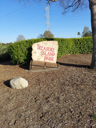 Park «Treasure Island Park», reviews and photos, 9300 S Bluff Rd, Downey, CA 90240, USA