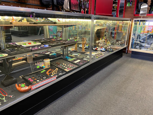 Tobacco Shop «Paraphernalia Boutique - Smoke Shop / Head Shop», reviews and photos, 4234 W Dunlap Ave, Phoenix, AZ 85051, USA