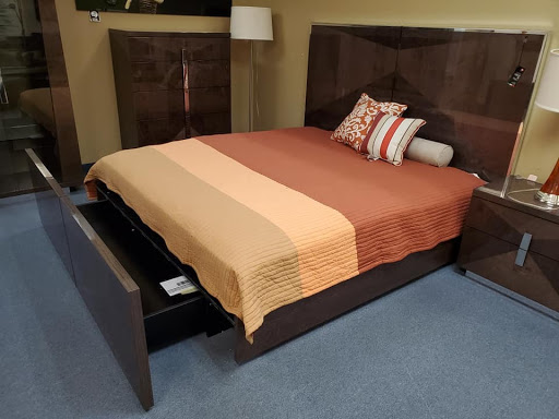 Furniture Store «Sell A Cow Furniture», reviews and photos, 1520 E Algonquin Rd, Arlington Heights, IL 60005, USA