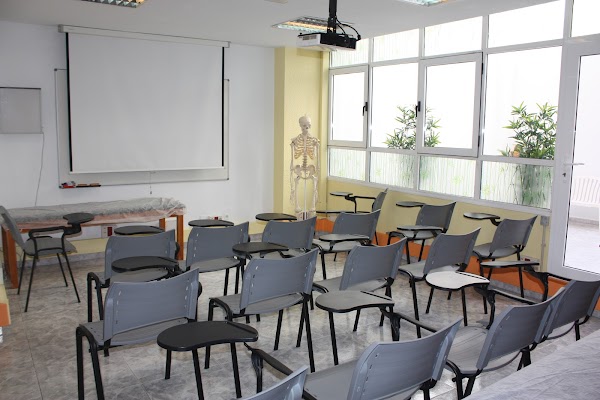 Imagen de Escuela Superior de Quiromasaje Juan Báez S.L. (1 de 4)