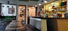 Atmosphère du Restaurant Le Bal Café par Le RECHO à Paris - n°4